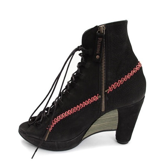 John Fluevog WRITES
ANGELOU Black Heeled Boots with Chunky Heel - Picture 4 of 13